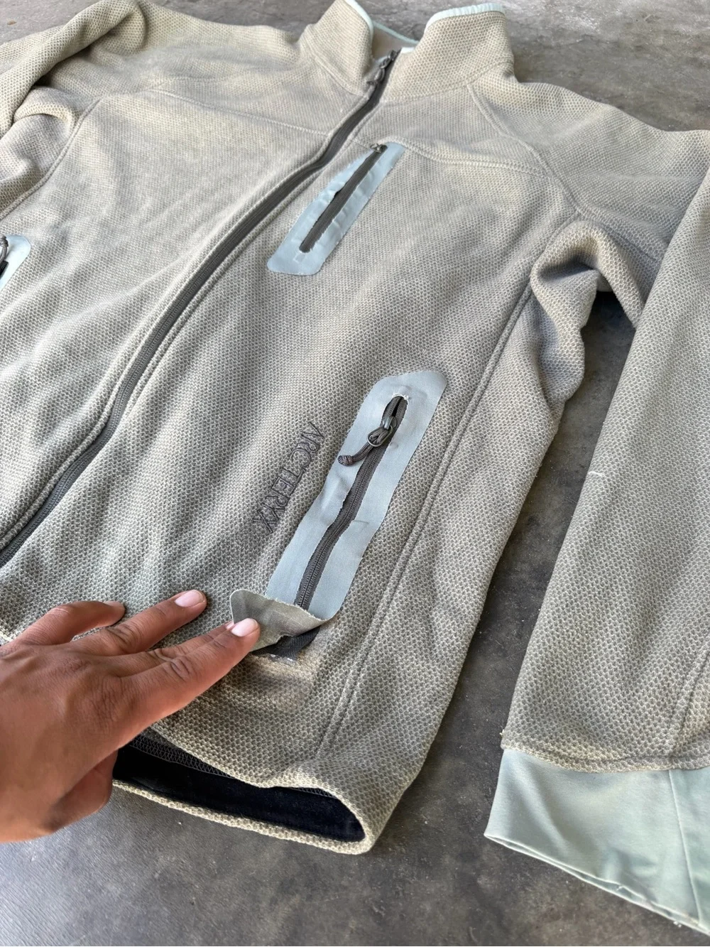 Vintage Arc’Teryx Strato Fleece Jacket Carbide Beige Full Zip Polartec Men’s L